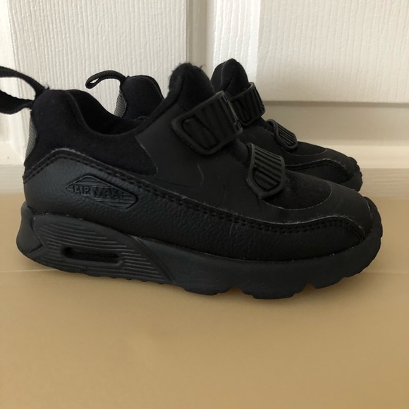 Nike Air Max - Picture 2 of 5